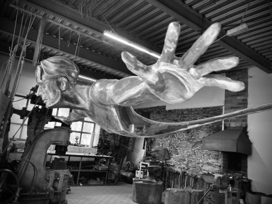 Libor Hurda - Waiting for the silver wind - Kinetic forged sculpture